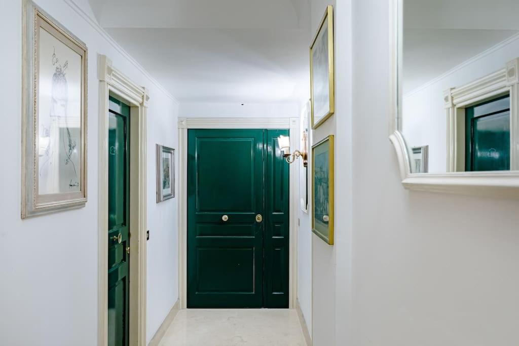41 Nazionale Suite 41 Rome Bagian luar foto